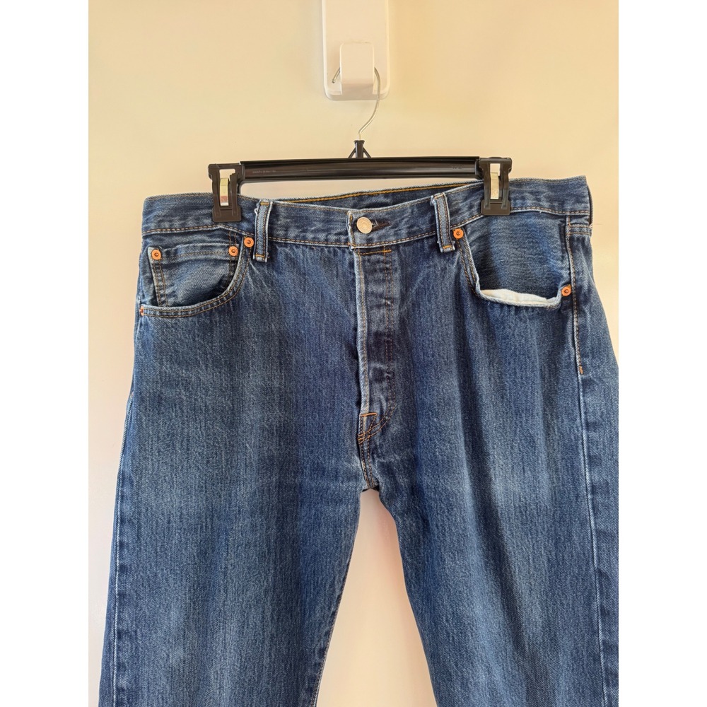 Levis 501 Original Fit Jeans Mens 36x32 Blue Denim Straight Leg Button Fly
